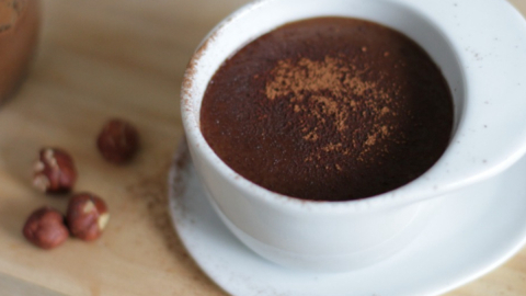 Como fazer chocolate quente de avelã
