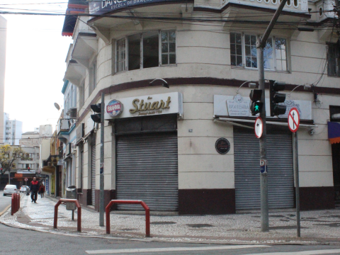 Bar Stuart retorna no primeiro semestre de 2026, com ambiente reformado e cardápio repaginado