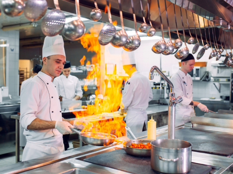 Ferramenta facilita o “match perfeito” entre empregadores do food service e quem está procurando emprego  