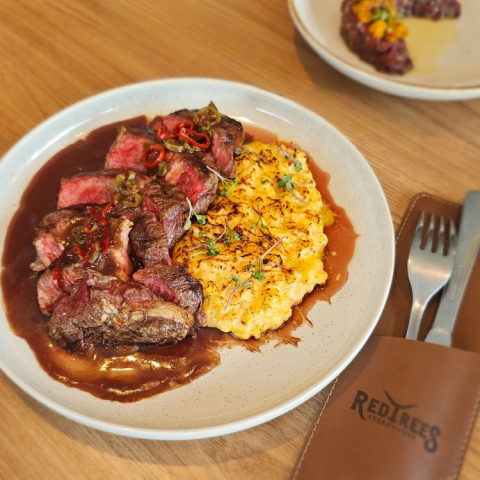 Redtrees Steakhouse: Experiência Premium em Carnes Nobres no Festival Bom Gourmet Curitiba