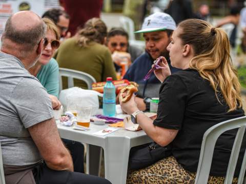 Vem aí: a Vinada Cultural retorna a Praça Afonso Botelho, nos dias 23 e 24 de maio, com muita ‘vina’ e apresentações artísticas