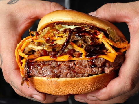 Dia do Hambúrguer: comemore a data nos campeões de venda do CWBurguer Fest 2026