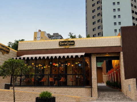 BaraQuias inaugura nesta quarta-feira (12) nova unidade no Batel, unindo café e restaurante árabe
