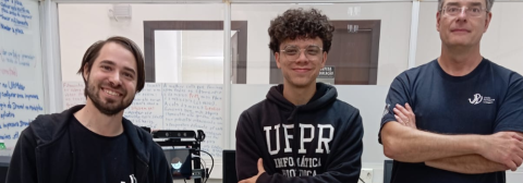 Prazer, Lucas: assistente virtual da UFPR ajuda idosos em tarefas digitais