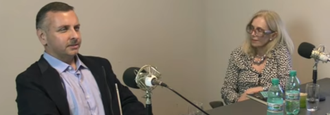 Inclusão de pessoas com deficiência visual exige acessibilidade atitudinal e liderança, aponta podcast da ABRH-PR