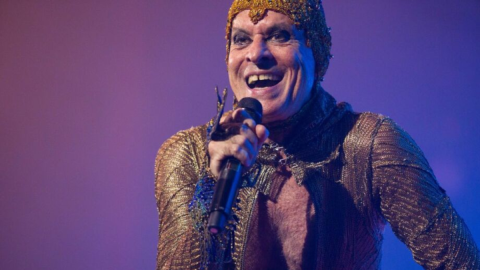 Show extra de Ney Matogrosso terá ingressos a partir de 26 de agosto