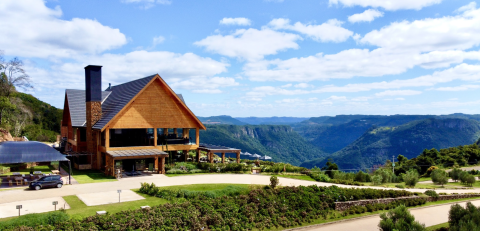 Olivoturismo, gastronomia e sunsets: o que torna o Olivas uma parada obrigatória em Gramado