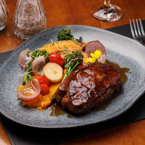 911 Diner Restaurante: Steakhouse participa do Festival Bom Gourmet 2026 em Curitiba