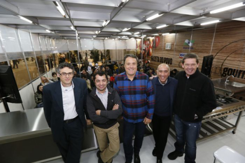 Mesa redonda sobre segmento abre oficialmente Mundo Gastronômico 2013