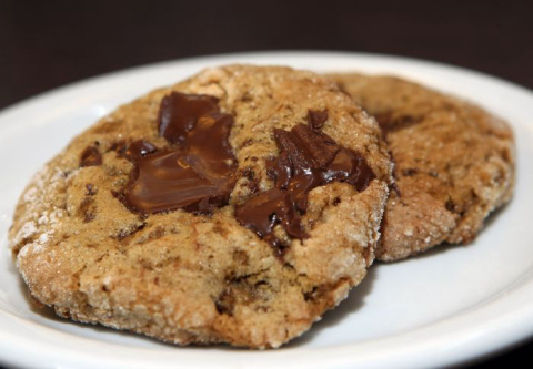 Dia Mundial do Cookie: prepare chocolate chip cookies básicos e crocantes para marcar a data