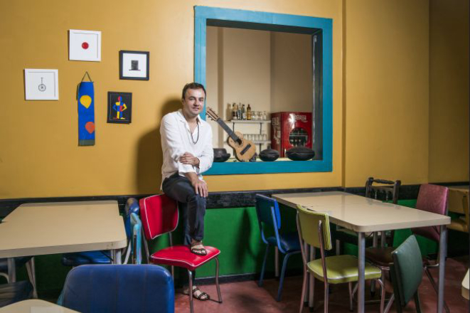 “Não havia outro lugar na cidade com a cara da proposta bem brasileira do nosso restaurante". Foto: Letícia Akemi/Gazeta do Povo<br>