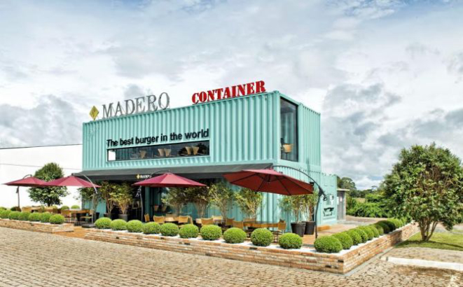 O restaurante Madero Container, em Campo Largo, é o primeiro do Brasil nesse formato. Gerson Lima / Divulgação.