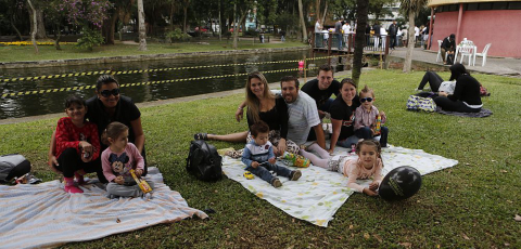 Vinada começa com bom público; evento segue até às 18 horas