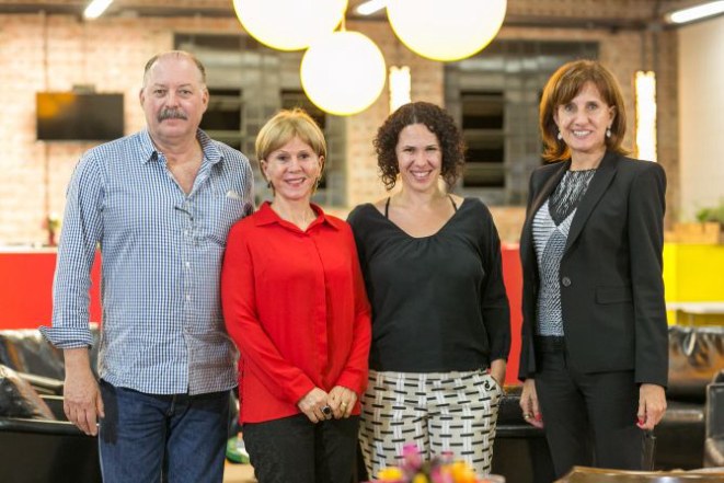 Luciana Lima, diretora comercial da Gazeta do Povo recepciona Mauro Rasmussem, Vera Lucia Cini e Maria Elisa Cini, da Cini Bebidas. Foto: Rubens Nemitz