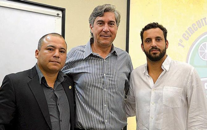 Fabio Aguayo, presidente da Abrabar-PR, João Luiz Zucolloto, diretor de marketing, e José Araújo Netto, diretor de projetos e pesquisas. Foto: Divulgação