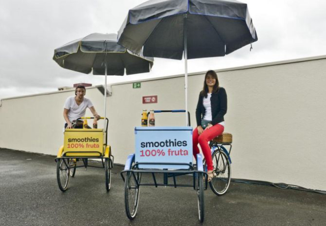 O americano Kyle Fraser e Bruna Maus da Silva, da Santa Hora Smoothies. Foto: Divulgação<br>