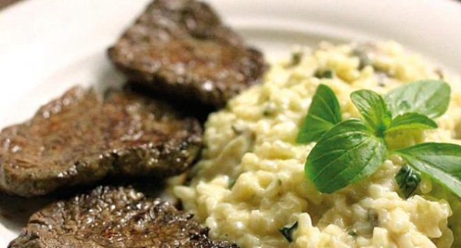 Mignon com risoto, um dos pratos do Fellini. Foto: Divulgação