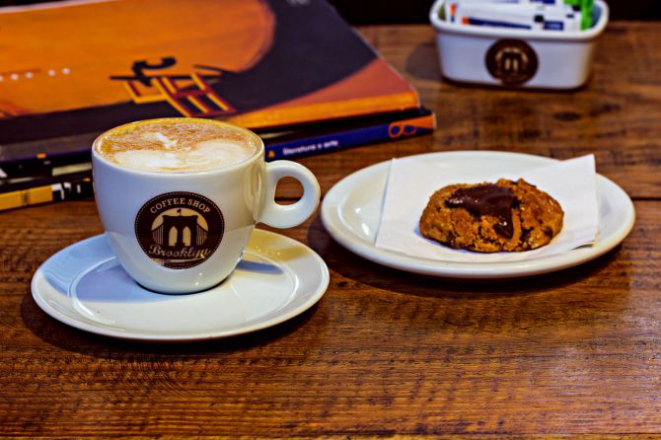 Cappuccino + cookies: R$ 9. Foto: Divulgação.