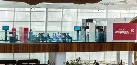 Bom Gourmet inaugura cozinha-estúdio inédita no Brasil nesta terça (5)