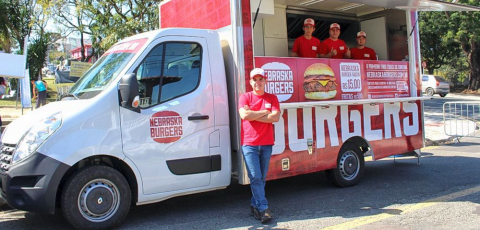 Ponta Grossa recebe caravana de food trucks neste fim de semana