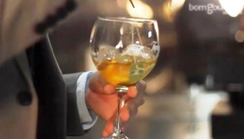 Aula-show ensina a preparar drinks com chá