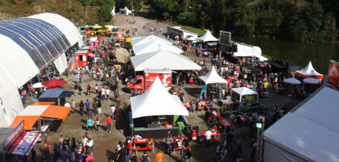 Em sábado ensolarado, Parada Truck lotou a Pedreira