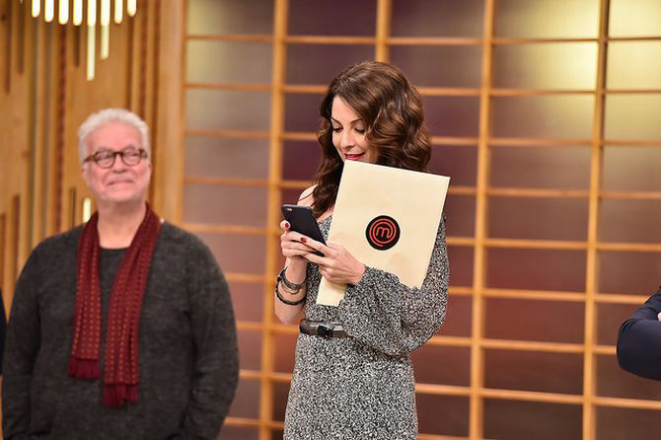 A apresentadora Ana Paula Padrão divulgou o resultado final primeiramente pelo Twitter. Foto: Comunicação Band