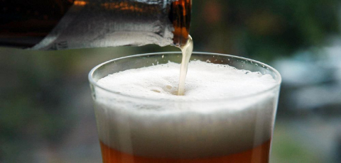 Confira bares de Curitiba com promoções para a Oktoberfest