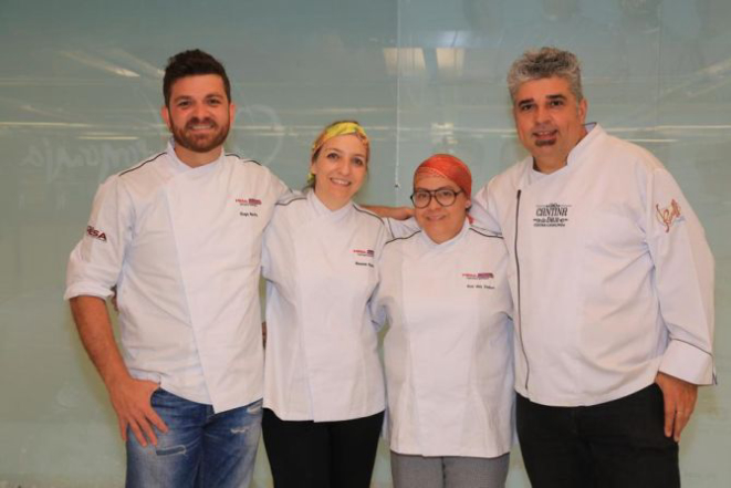 Os chefs Guga Rocha, Rosane Radecki, Eva dos Santos e Délio Canabrava. Foto: Hugo Harada/Gazeta do Povo 