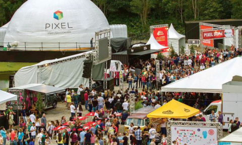 Confira a programação de música, arte e moda do Parada Truck