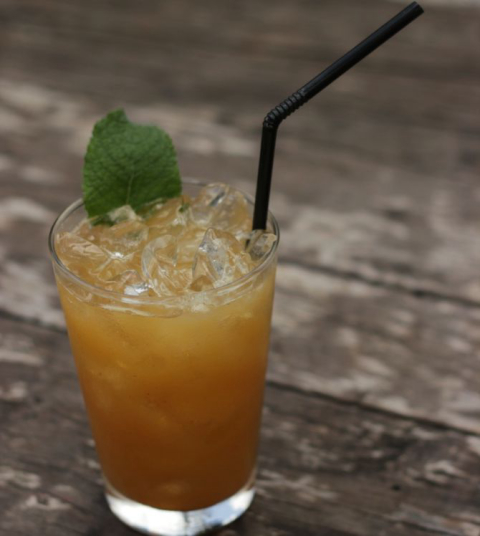 Toda quarta tem drink em dobro no Senhor Garibaldi