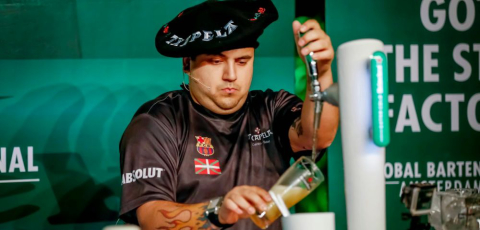 Bartender de Curitiba é finalista no concurso do melhor “tirador” de chope do Brasil