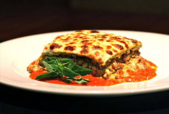 Lasagna: prato único do cardápio executivo La Varenne.