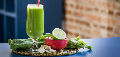 Estúdio Bom Gourmet Pátio Batel tem curso de receitas detox por a partir de R$ 34,90