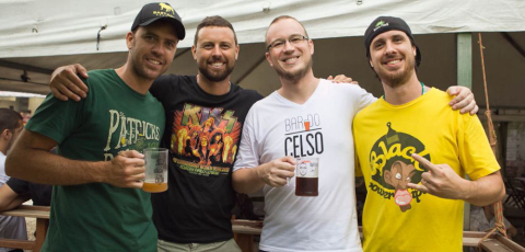 CWBurguer, aniversário e chef curitibana na TV. Veja as fotos marcantes da gastronomia