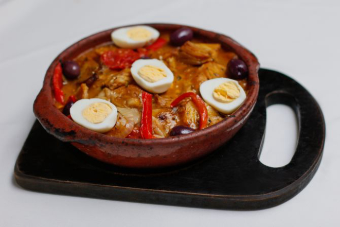 Bacalhau ao forno, tradicional prato pascoal do Lellis Trattoria. Foto: Isabella Mayer/Divulgação.