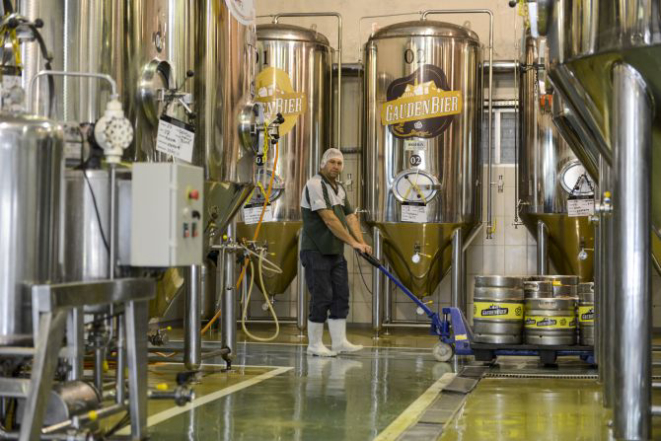 Gauden Bier, em Curitiba, produz cerveja própria e para outras marcas da cidade. Foto: Henry Milléo/Arquivo Gazeta do Povo