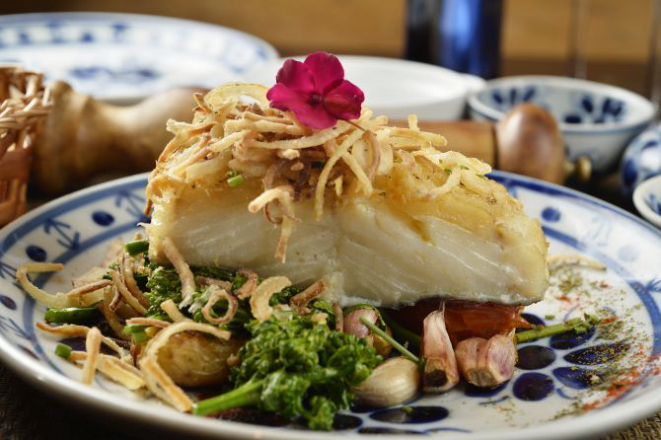 Olivença tem bacalhau confitado como prato especial para o dia das mães. Foto: Bruno de Lima/Divulgação