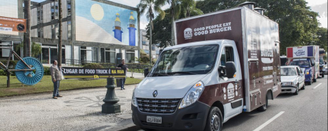 Curitiba terá apenas um food truck em local público