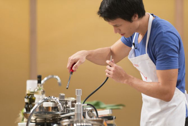 Leonardo Young no MasterChef. Foto: Carlos Reinis/Band