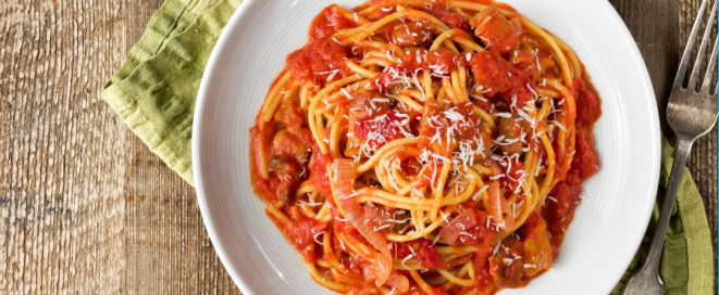 Macarrao amatriciana. Foto: Bigstock.