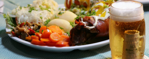 Oktoberfest Curitiba tem 15 restaurantes e 20 chopes artesanais; veja cardápio