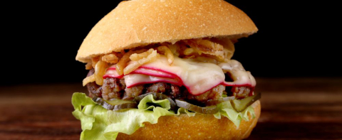 Veja o menu do Batalha CWBurguer Fest