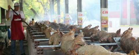 Festa do Porco no Rolete de Toledo pode virar Patrimônio Cultural do Paraná