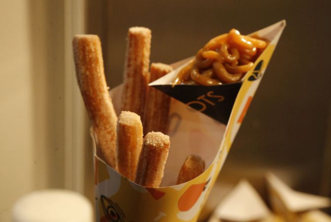 Churros com doce de leite do Roots. Foto: Pedro Serapio/Gazeta do Povo