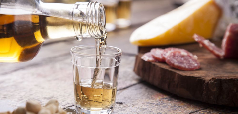 Evento no Mercado Municipal tem degustação gratuita de cachaça