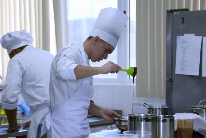 Jackson Pasturczak, 19 anos, conquistou a medalha de prata na competição do Senac. Foto: Divulgação.