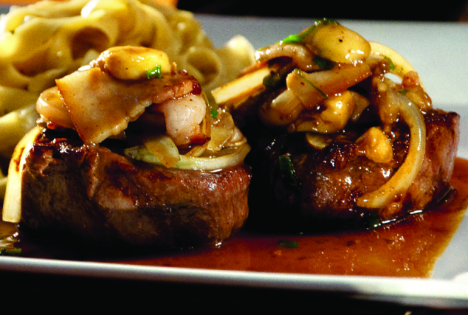 Filetto Al Cacciatore, mignon com talharim. Foto: Divulgação