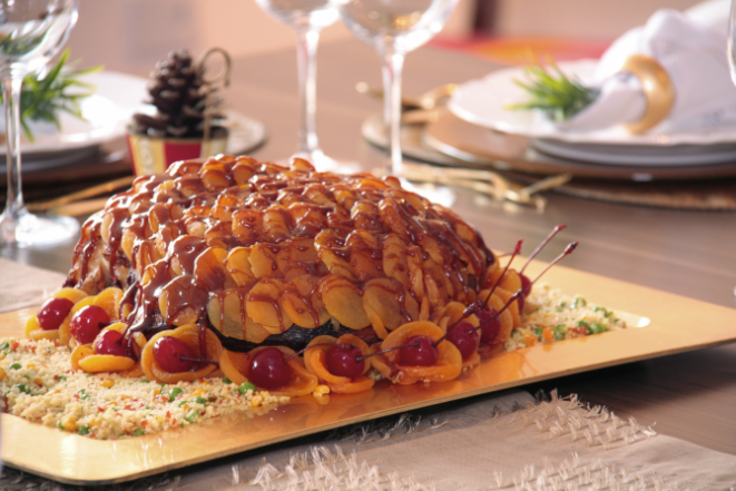 Pernil de porco com damascos caramelizados. Foto: Reprodução