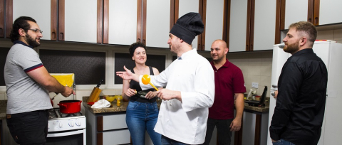 Escola de Curitiba organiza curso de gastronomia em inglês